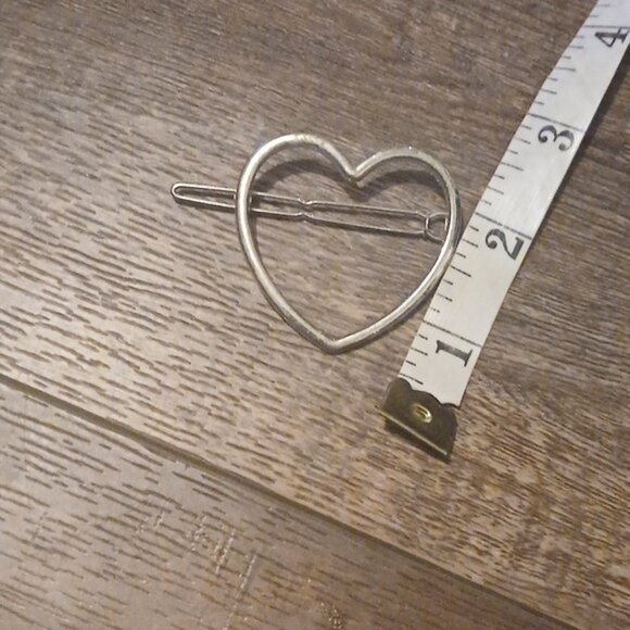 Heart barette - Picture 4 of 4